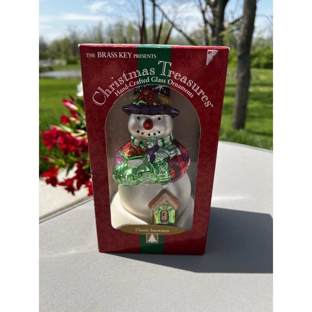 Vintage Christmas Ornament Glass Hand Crafted Classic Snowman Feeding The Birds‎